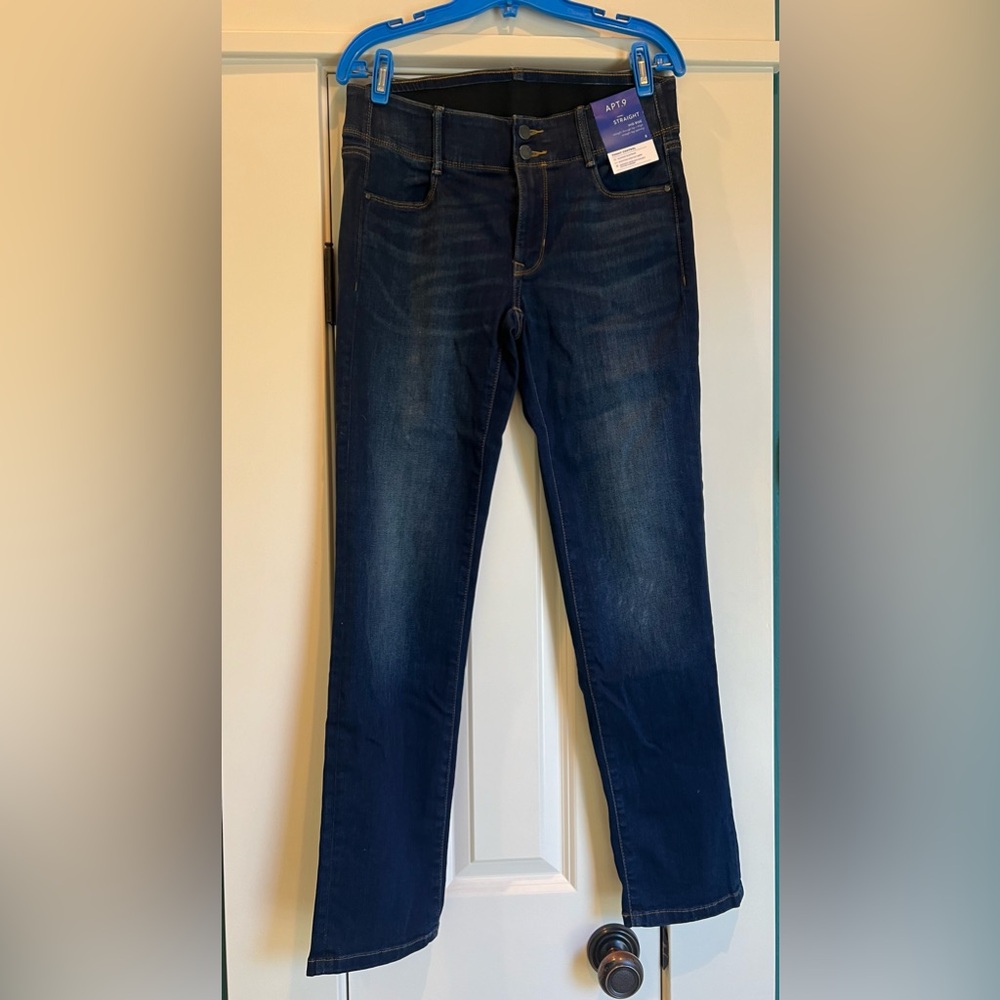 NWT Women's Apt. 9® Tummy Control Midrise Straight-Leg Jeans